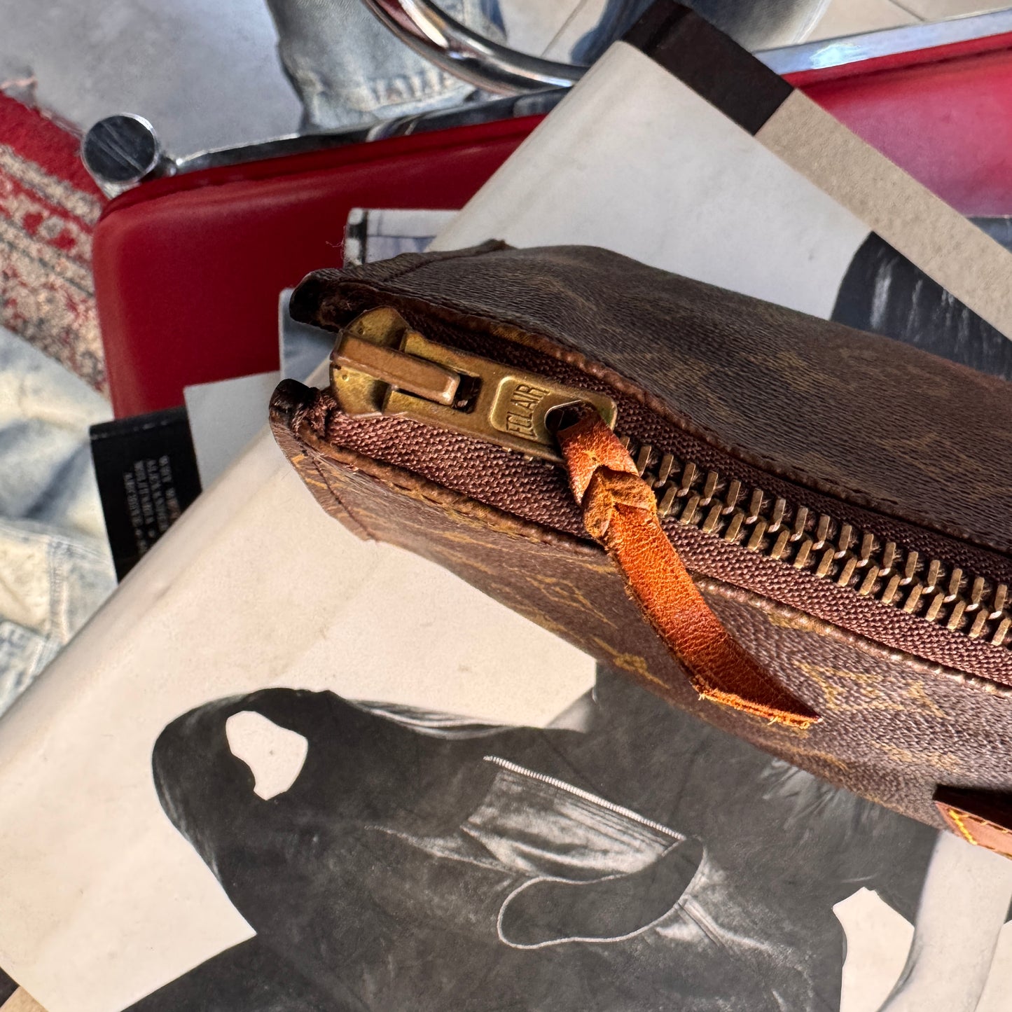 Louis Vuitton Bag Triangle