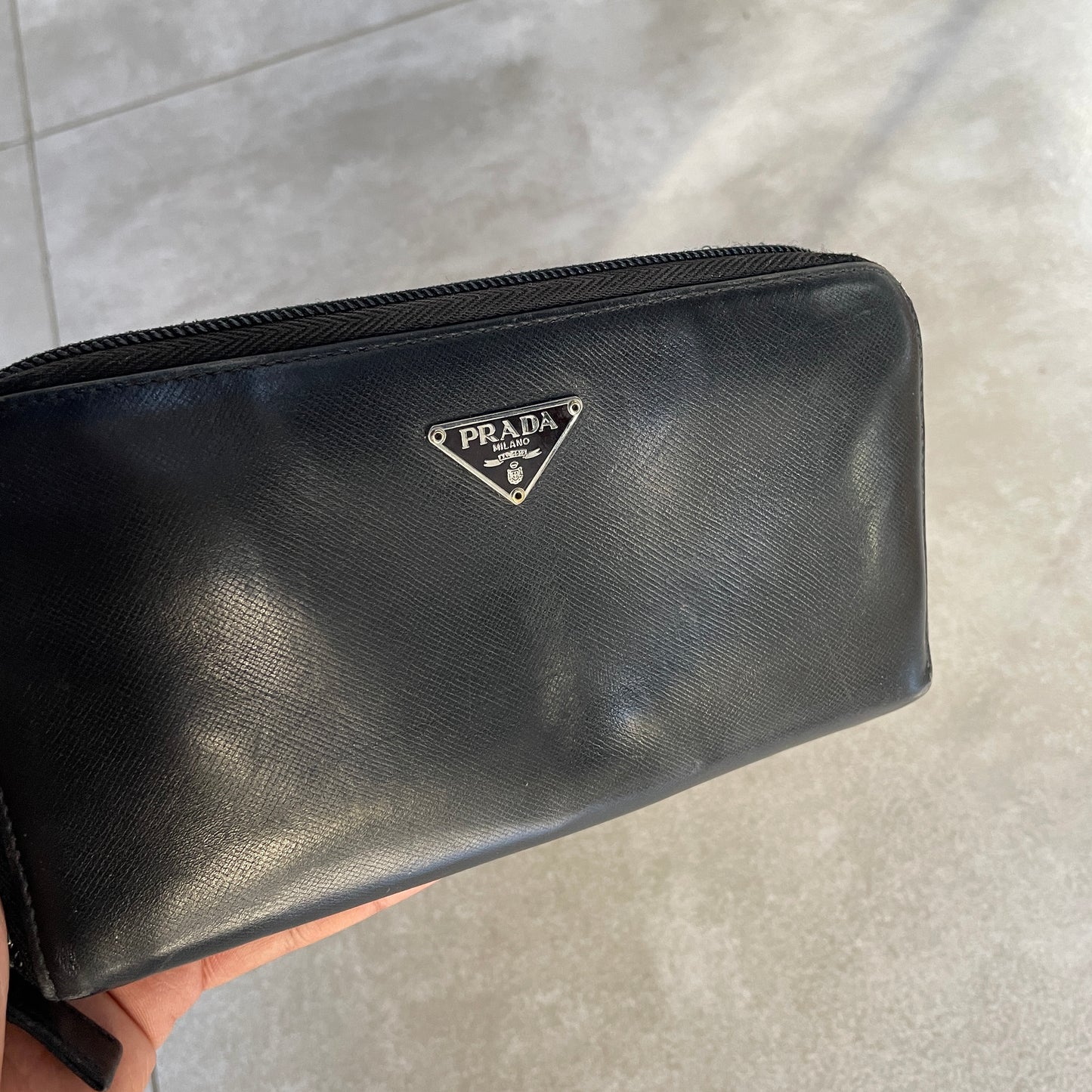 Billetera Prada