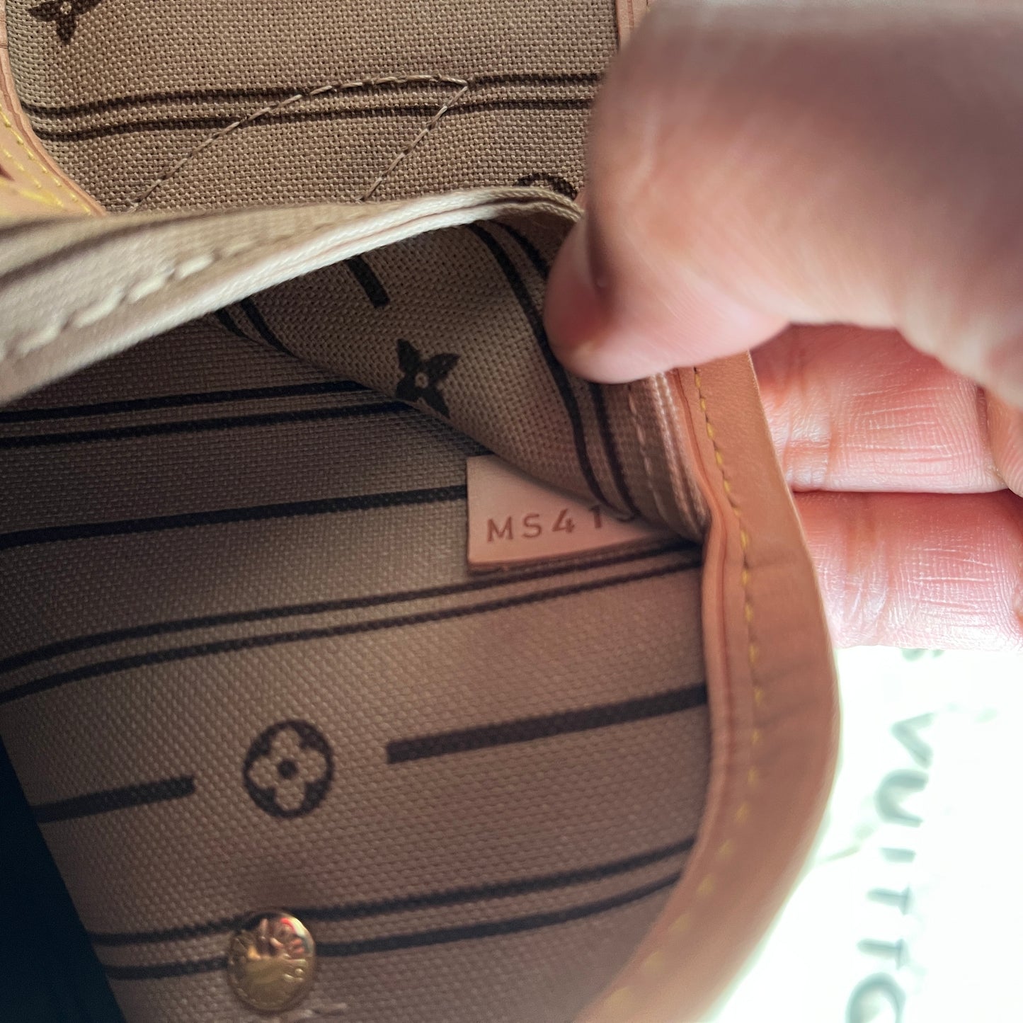 Louis Vuitton Neverfull MM