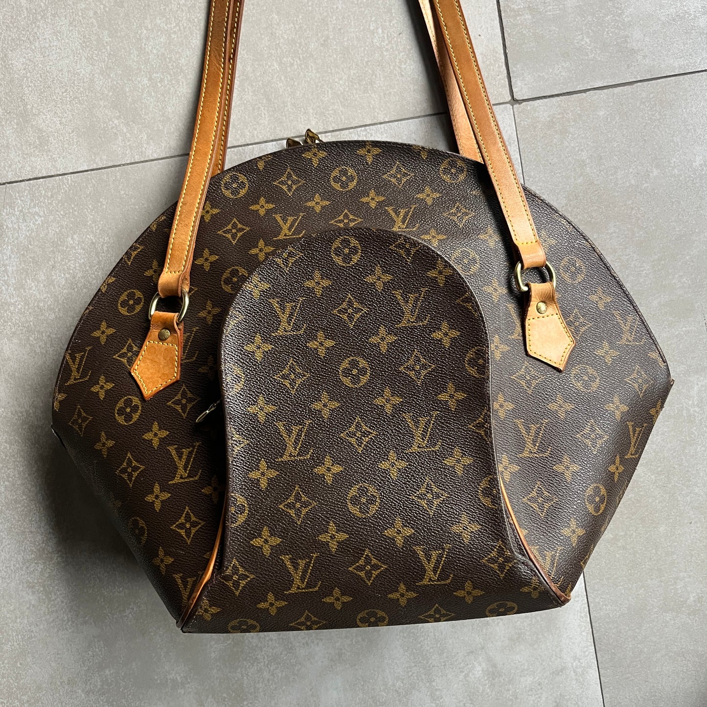Louis Vuitton Ellipse