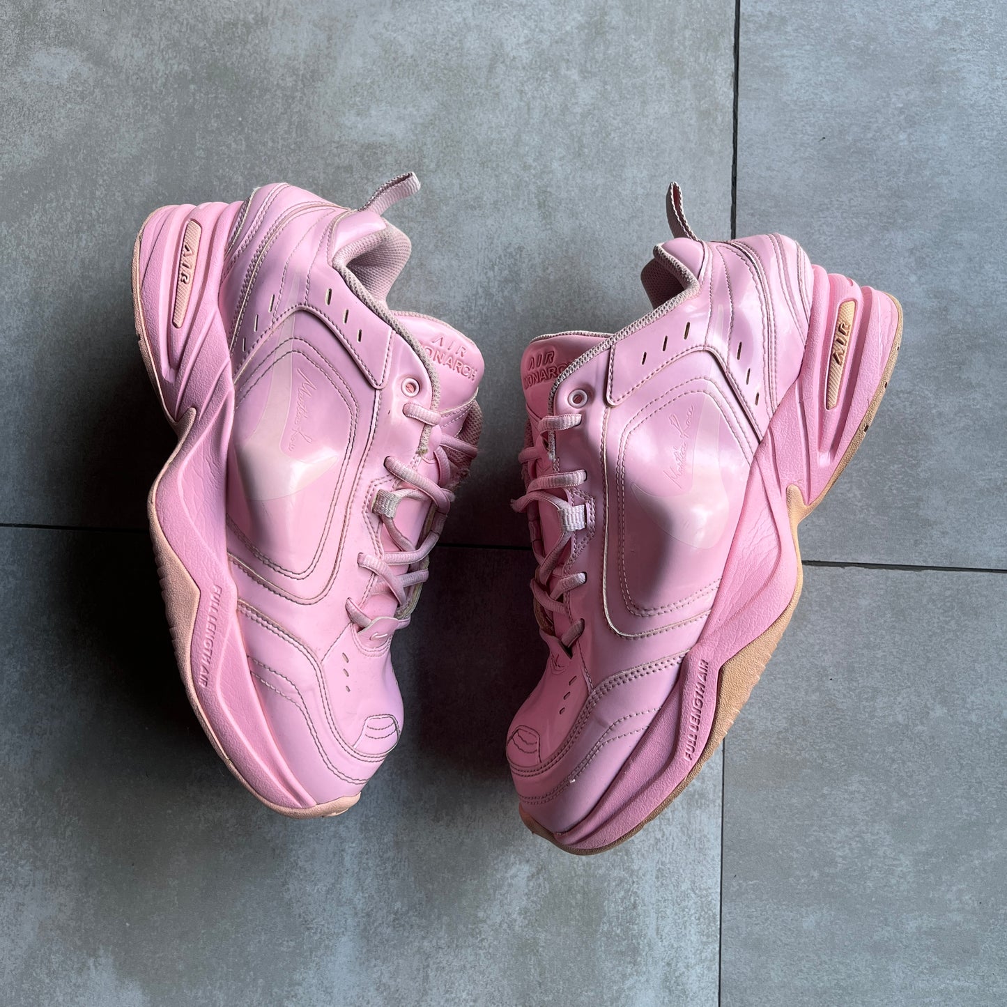 Nike Monarch