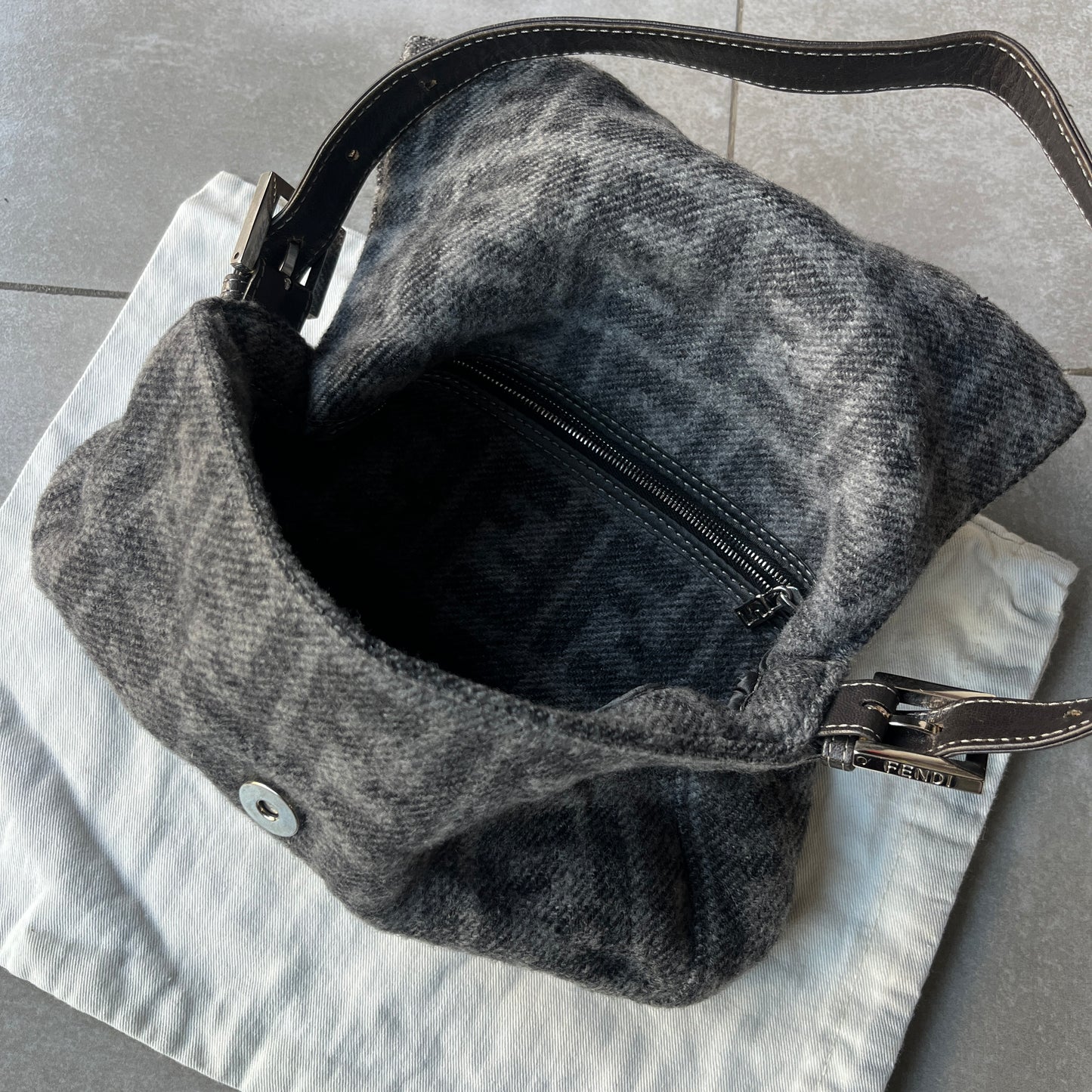 Cartera Fendi
