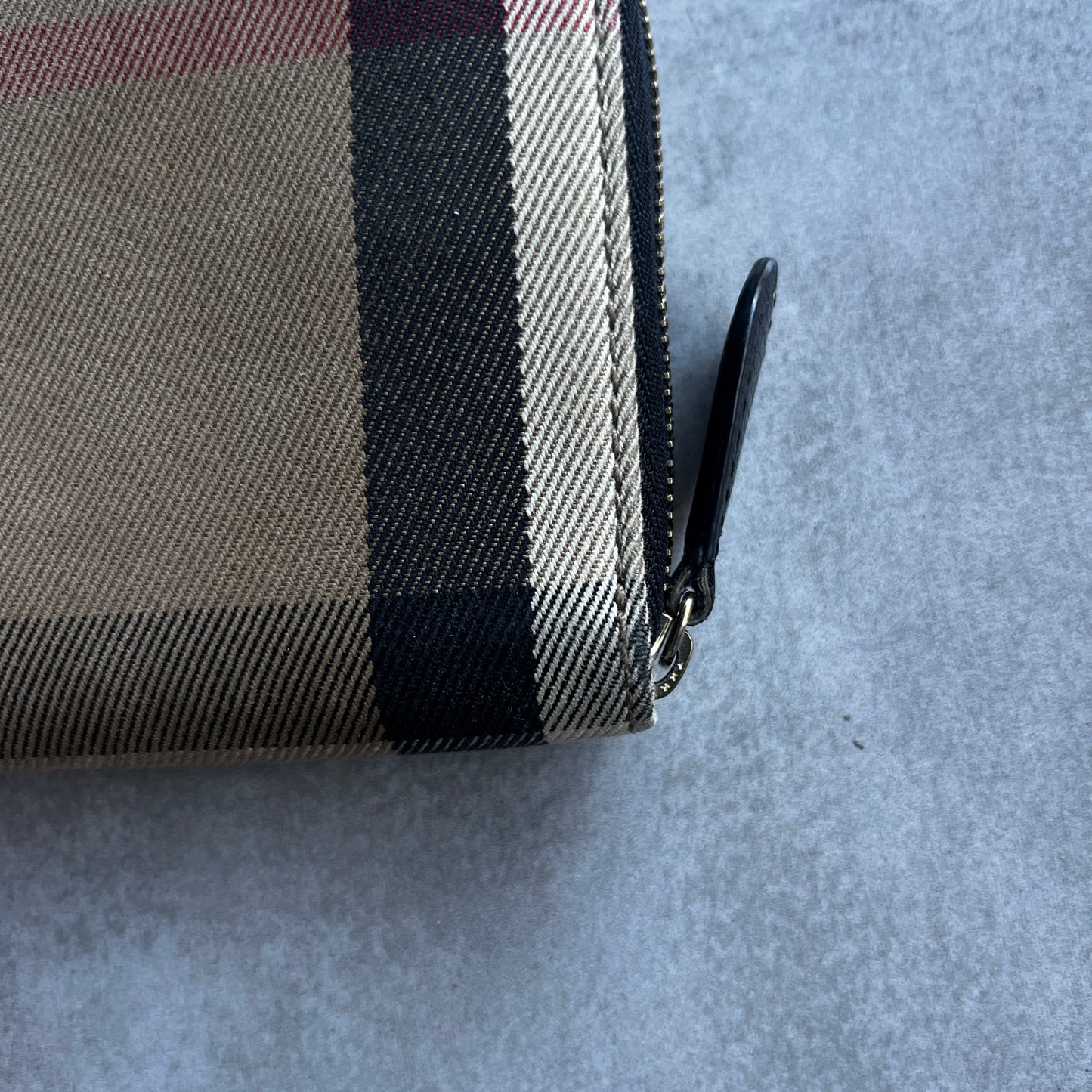 Billetera Burberry