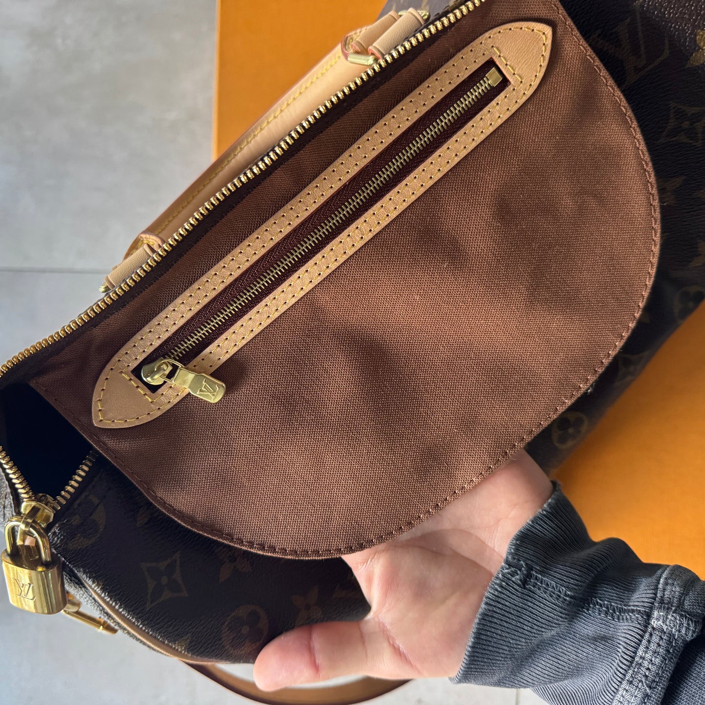 Louis Vuitton Speedy 35