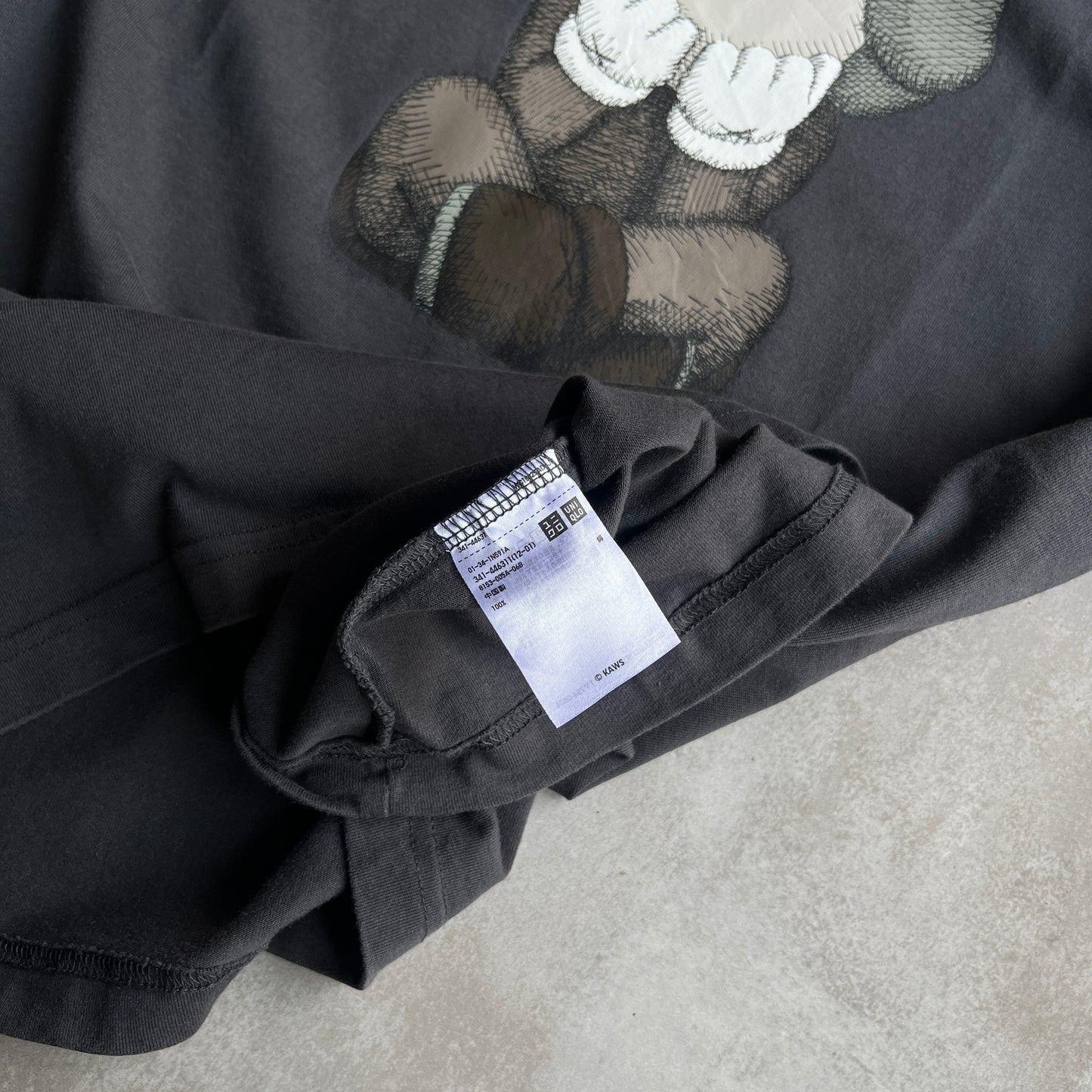 Uniqlo x Kaws