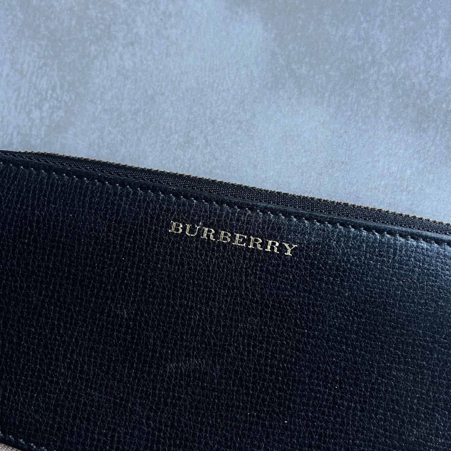Billetera Burberry