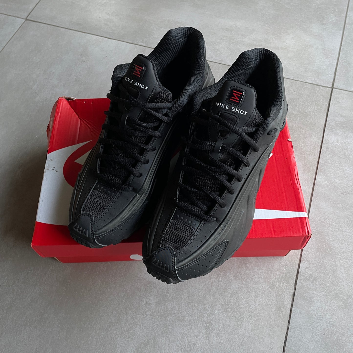 Nike shox R4