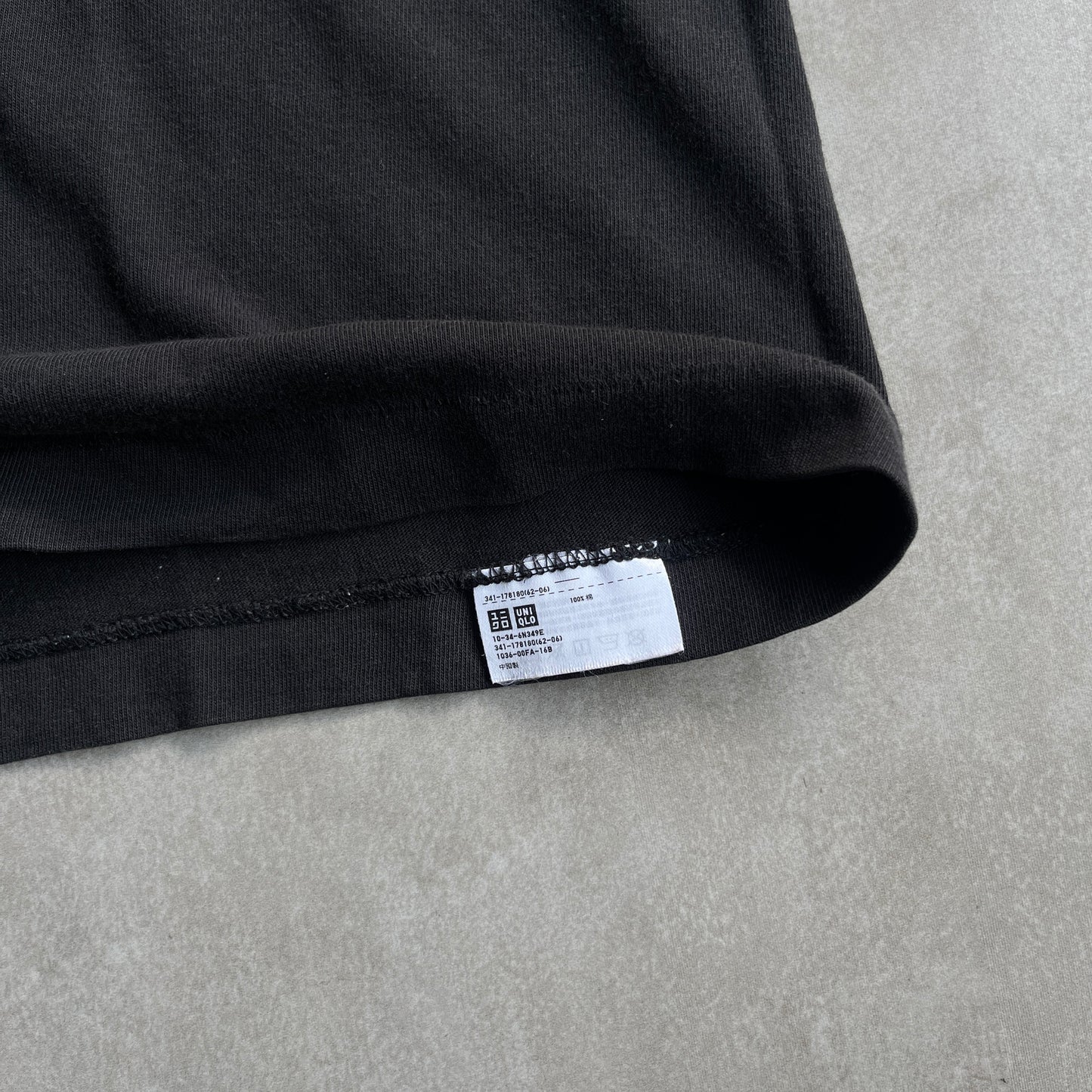Uniqlo X Kaws