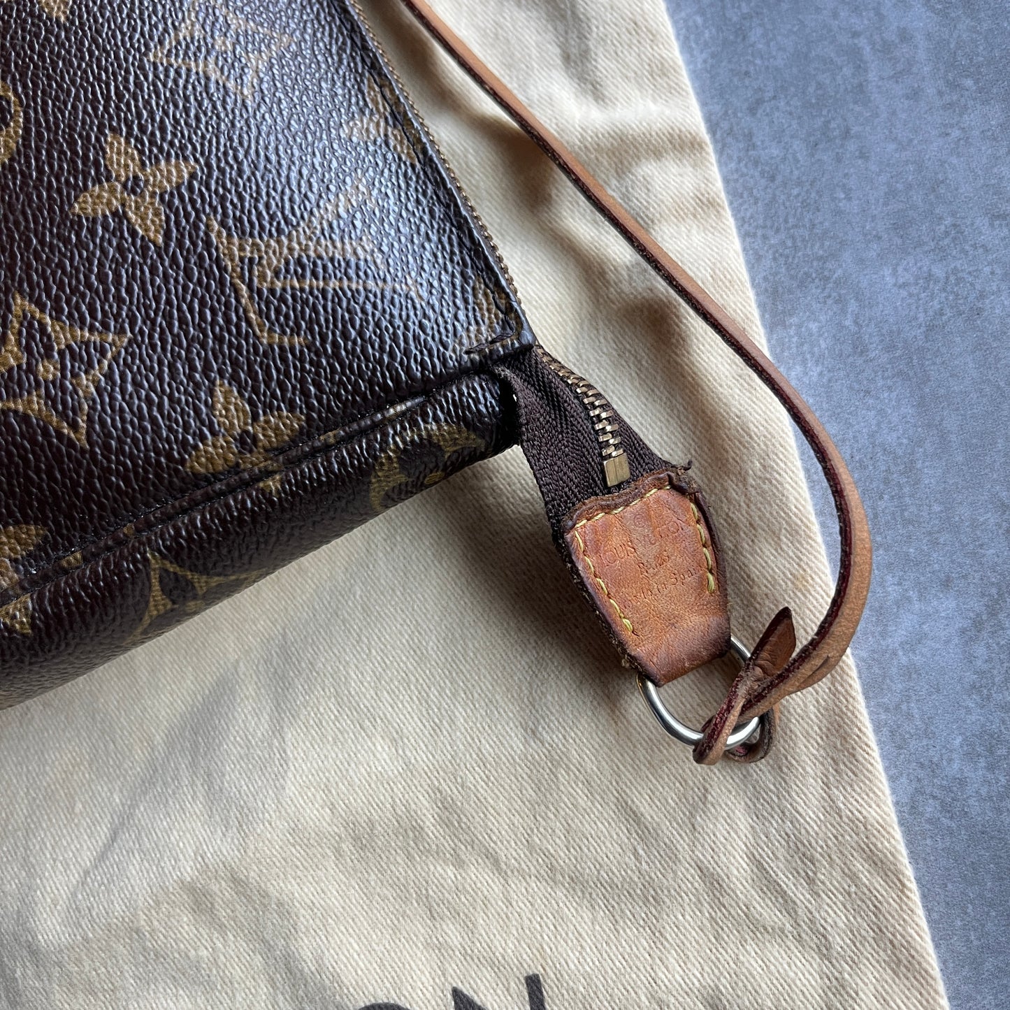 Louis Vuitton Pochette