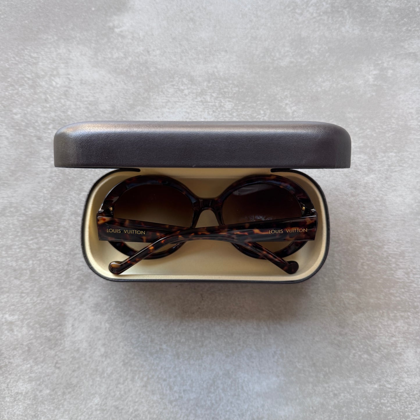 Louis Vuitton sunglass