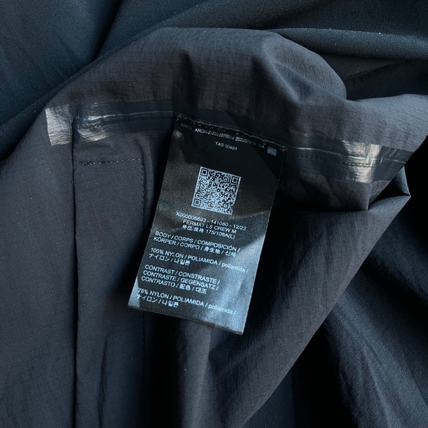 Polera Arc’teryx Veilance