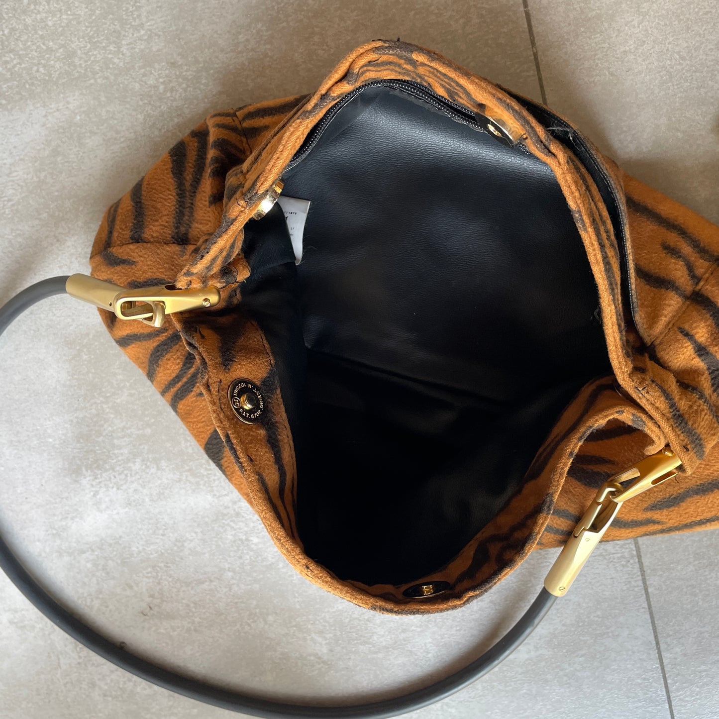 Cartera Versace