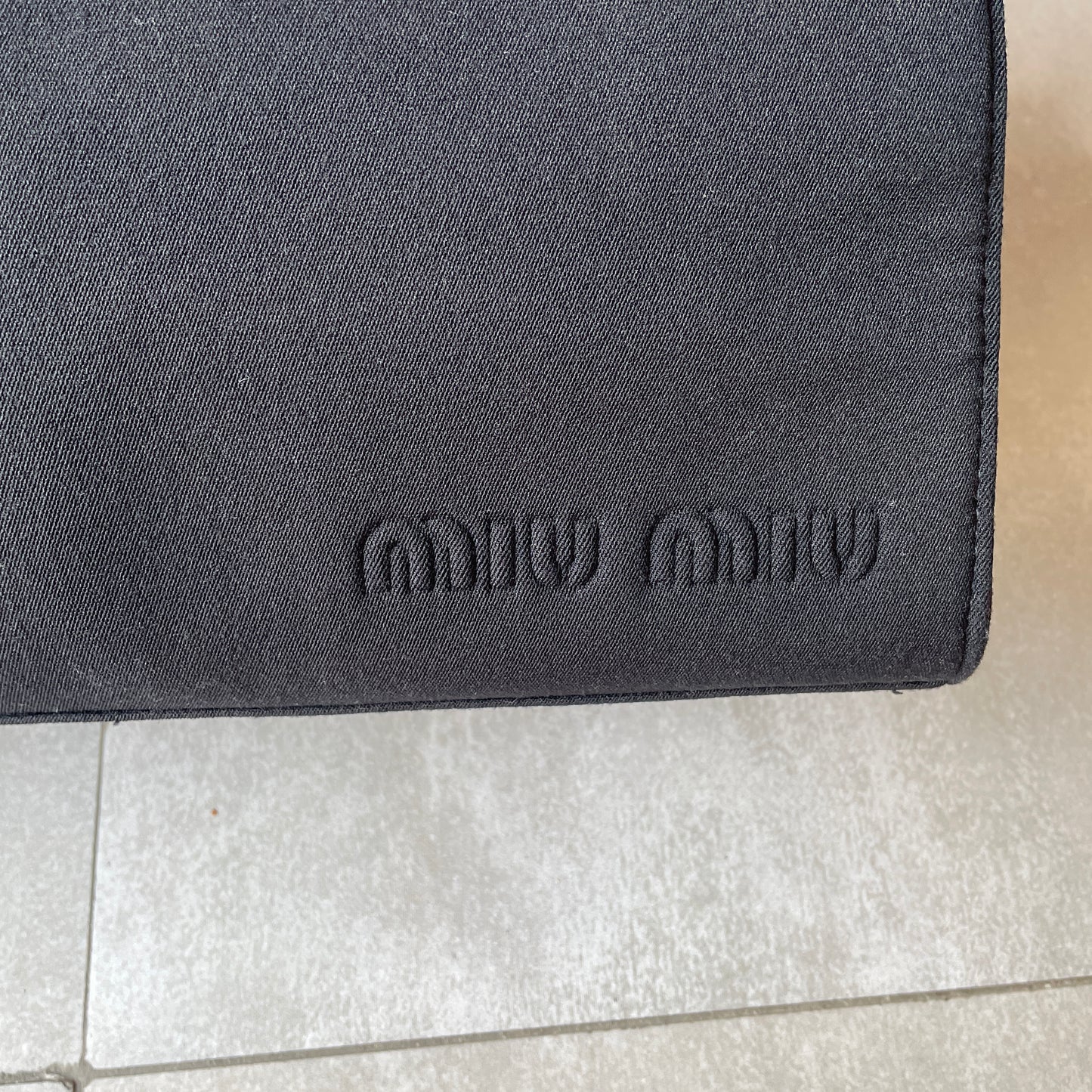 Cartera Miu Miu