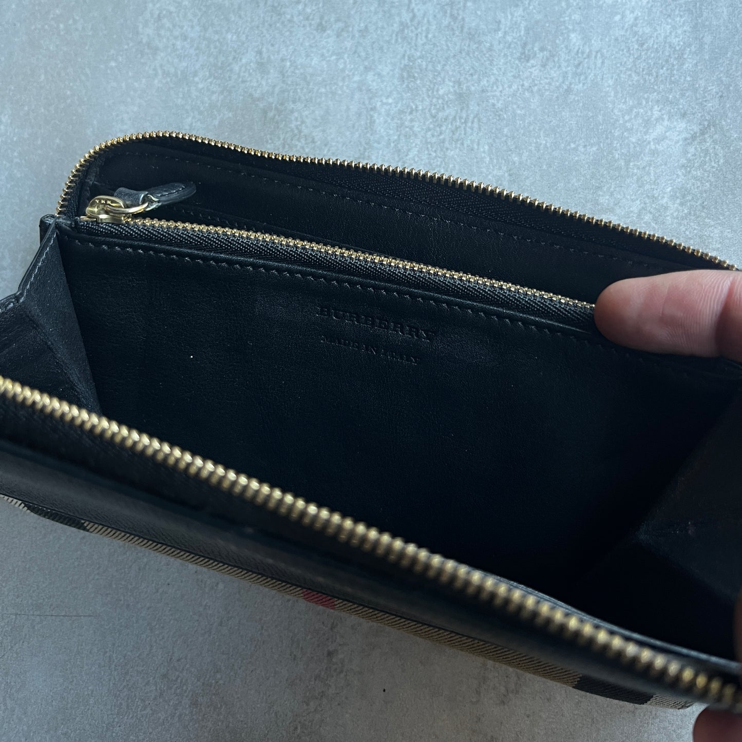 Billetera Burberry