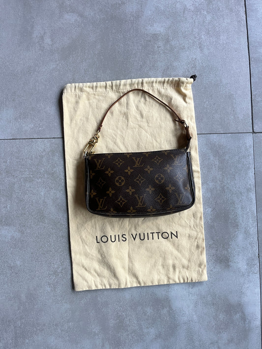 Louis Vuitton Pochette