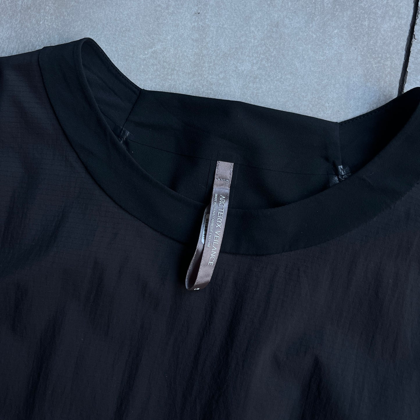 Polera Arc’teryx Veilance