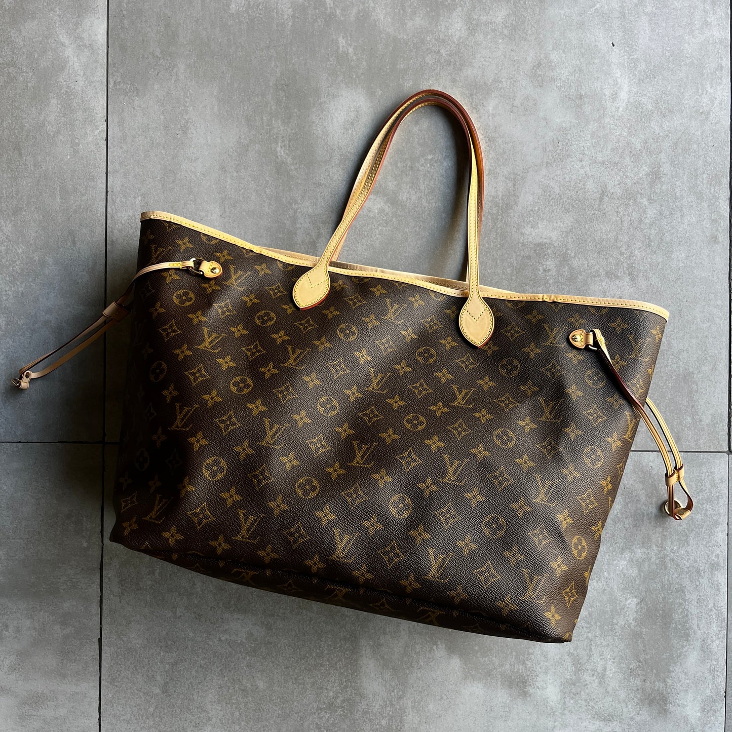 Cartera Neverfull PM Louis Vuitton