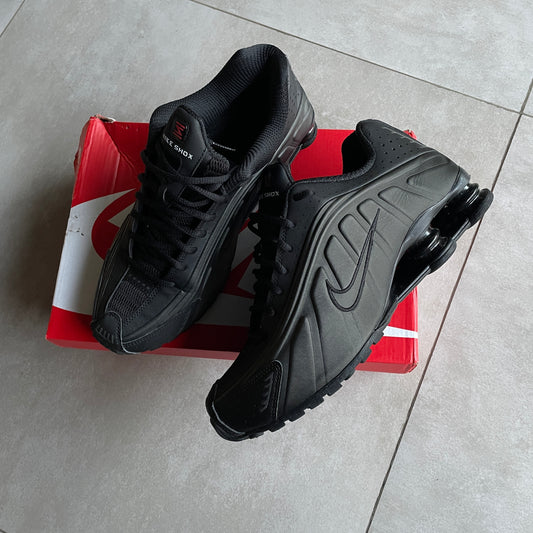 Nike shox R4