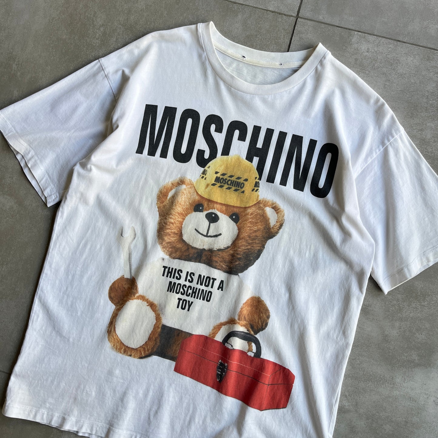 Polera Moschino