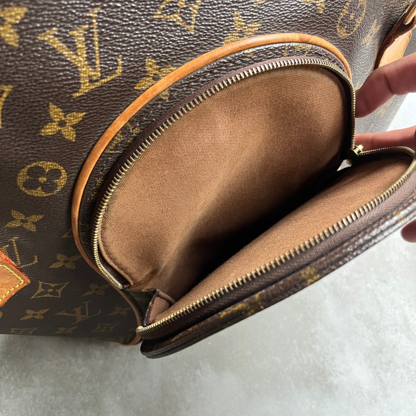 Louis Vuitton Ellipse