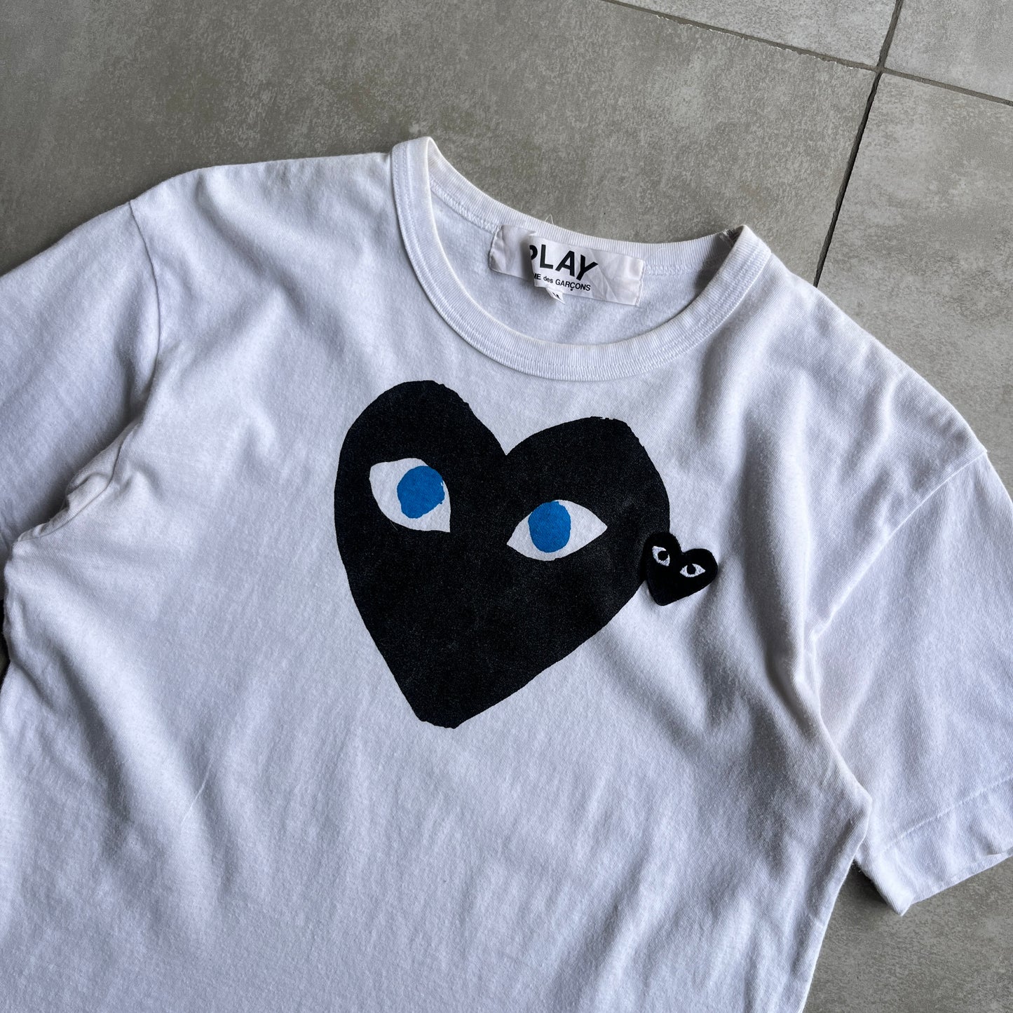 Polera CDG Play